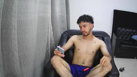 Snapshot of ethan_col chatting on September 17, 2025, 3:46 pm ethan_col online show from September 17, 2025, 3:46 pm