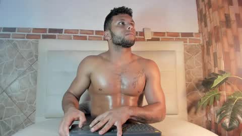 Snapshot of ethan_helmut chatting on December 3, 2024, 10:06 am ethan helmut online show from December 3, 2024, 10:06 am