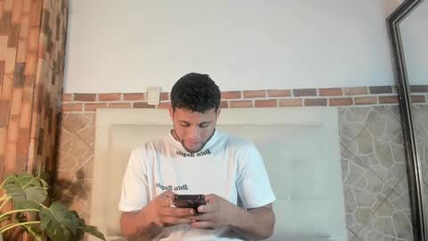 Snapshot of ethan_helmut chatting on December 21, 2024, 1:15 am ethan helmut online show from December 21, 2024, 1:15 am