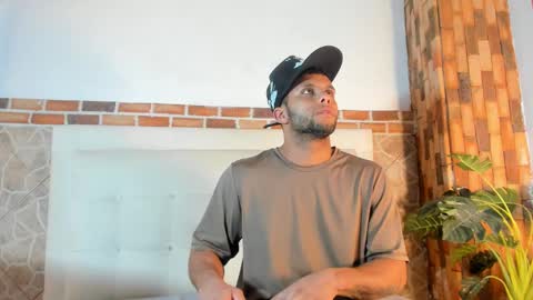 Snapshot of ethan_helmut chatting on December 23, 2024, 2:35 am ethan helmut online show from December 23, 2024, 2:35 am