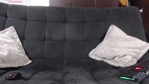 Ethan Noir online show from November 13, 2025, 11:09 am