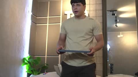 ethan_occonor online show from May 17, 2026, 9:55 pm