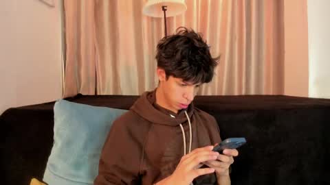 Ethan online show from May 21, 2026, 11:06 am
