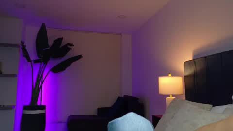 Snapshot of ethan_skiny_ chatting on March 2, 2026, 3:20 am Joan online show from March 2, 2026, 3:20 am