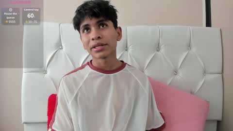 Snapshot of ethan_westt chatting on September 26, 2025, 9:08 pm Ethan online show from September 26, 2025, 9:08 pm