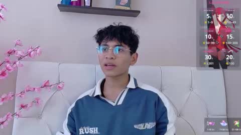 Snapshot of ethan_westt chatting on September 30, 2025, 8:36 pm Ethan online show from September 30, 2025, 8:36 pm