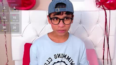 Snapshot of ethan_westt chatting on February 16, 2026, 8:16 pm Ethan online show from February 16, 2026, 8:16 pm