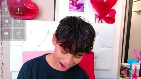 Snapshot of ethan_westt chatting on February 20, 2026, 8:53 pm Ethan online show from February 20, 2026, 8:53 pm