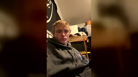 Snapshot of ethanbmx2001 chatting on April 27, 2026, 10:35 am ethanbmx2001 online show from April 27, 2026, 10:35 am