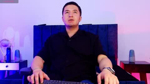 ethanconnor_ online show from January 7, 2026, 12:07 pm