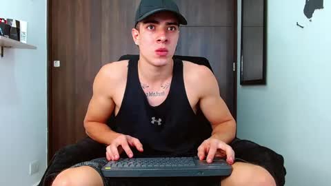 ethangreey1 online show from March 11, 2025, 3:23 pm