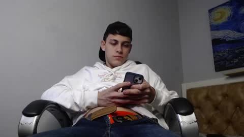 ethanx18 online show from May 11, 2026, 4:29 am