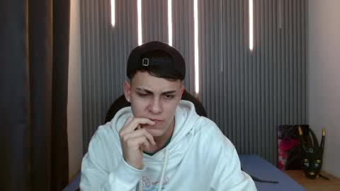 ethanx18 online show from May 19, 2026, 2:51 am