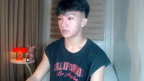 Rey online show from April 1, 2026, 1:01 pm