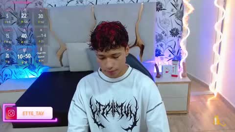 ette online show from September 29, 2025, 3:22 am