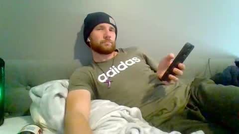 Snapshot of eugar81 chatting on December 15, 2025, 8:35 pm eugar81 online show from December 15, 2025, 8:35 pm