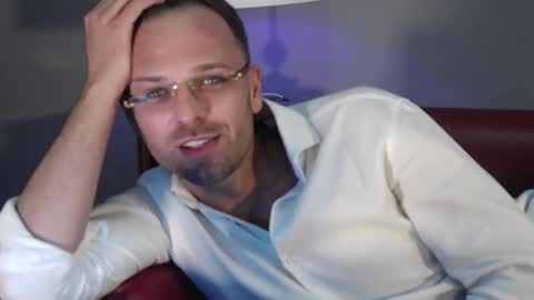 Snapshot of euginehot chatting on December 23, 2024, 4:50 pm euginehot online show from December 23, 2024, 4:50 pm