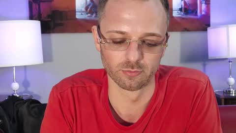 Snapshot of euginehot chatting on December 24, 2024, 1:06 pm euginehot online show from December 24, 2024, 1:06 pm