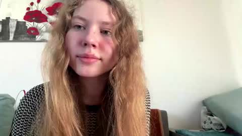 Snapshot of eulahquertermous chatting on March 19, 2026, 9:24 am Olliy online show from March 19, 2026, 9:24 am