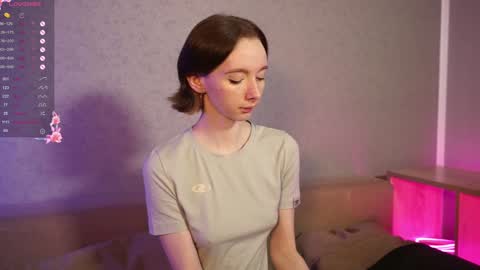 Snapshot of euphoria_girls chatting on February 2, 2025, 6:42 pm check about me online show from February 2, 2025, 6:42 pm