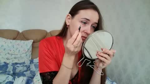 eva00186 online show from October 24, 2025, 9:49 am