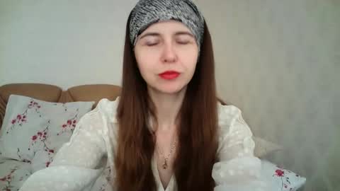 eva00186 online show from February 9, 2026, 5:55 am