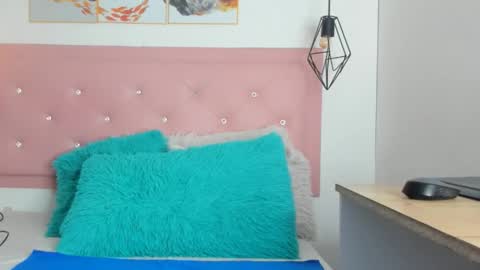 Eva online show from January 13, 2026, 12:10 pm