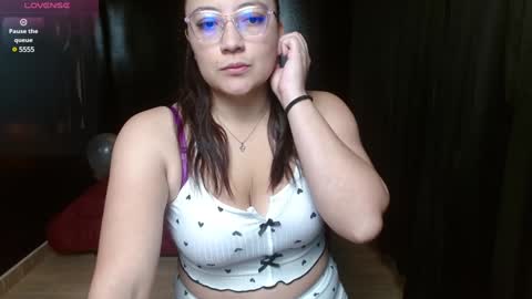 Snapshot of eva_camx chatting on December 31, 2024, 1:52 pm Eva online show from December 31, 2024, 1:52 pm