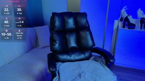 Snapshot of eva_conors_ chatting on October 8, 2025, 1:25 am Eva online show from October 8, 2025, 1:25 am