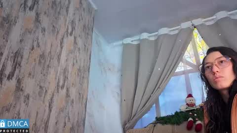 Snapshot of eva_delight_ chatting on December 22, 2025, 11:07 am eva delight online show from December 22, 2025, 11:07 am