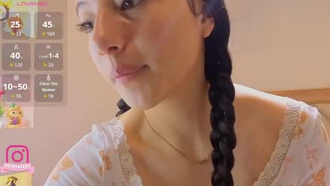 Eva online show from May 7, 2026, 10:09 am