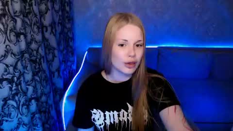 Snapshot of eva_ellis chatting on June 12, 2026, 7:46 pm Eva online show from June 12, 2026, 7:46 pm