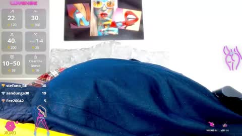 Snapshot of eva_hoot1 chatting on December 15, 2024, 5:53 pm EVA online show from December 15, 2024, 5:53 pm