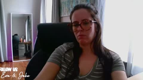 Snapshot of eva_jake chatting on February 19, 2025, 7:59 pm Eva Jake online show from February 19, 2025, 7:59 pm