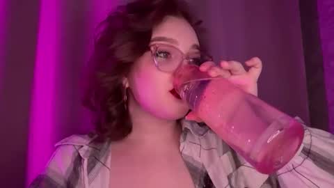 Snapshot of eva_kittenn chatting on November 8, 2025, 1:28 am eva_kittenn online show from November 8, 2025, 1:28 am