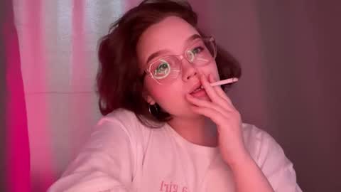 Snapshot of eva_kittenn chatting on November 17, 2025, 9:37 am eva_kittenn online show from November 17, 2025, 9:37 am