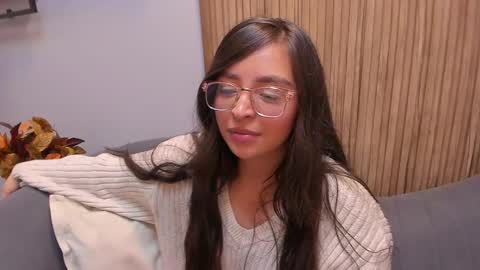 Angelinne online show from December 18, 2024, 7:36 am