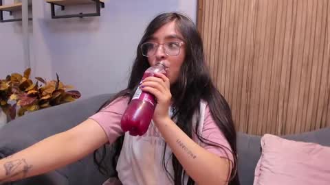 Angelinne online show from February 23, 2025, 11:00 am