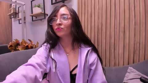 Angelinne online show from September 13, 2025, 3:50 am