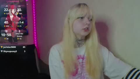 Snapshot of eva_meow11 chatting on July 13, 2026, 9:39 pm eva_meow11 online show from July 13, 2026, 9:39 pm