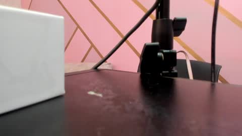 Eva  online show from April 2, 2026, 1:20 pm