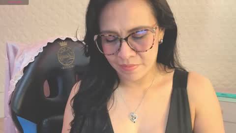 Eva  online show from May 20, 2026, 3:07 pm