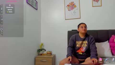 Snapshot of eva_mia_ chatting on March 18, 2026, 11:24 am Eva y Mia online show from March 18, 2026, 11:24 am