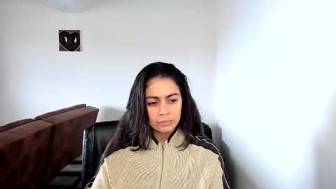 eva_monn online show from July 23, 2026, 2:37 pm