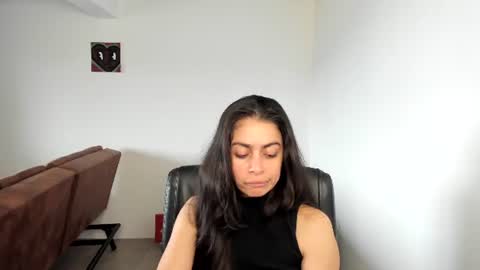 eva_monn online show from August 6, 2026, 6:32 pm