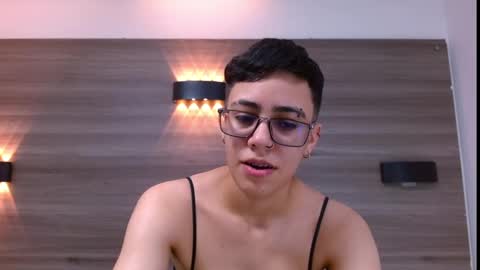 Snapshot of eva_monwalker chatting on March 7, 2025, 7:16 pm Eva cute online show from March 7, 2025, 7:16 pm