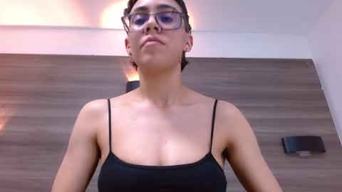 Snapshot of eva_monwalker chatting on March 10, 2025, 7:29 pm Eva cute online show from March 10, 2025, 7:29 pm