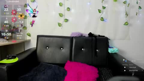 Snapshot of eva_moon5 chatting on November 26, 2025, 9:05 pm Eva online show from November 26, 2025, 9:05 pm