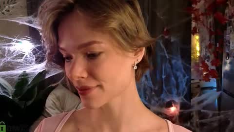 Eva online show from October 29, 2025, 4:53 pm