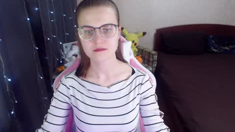 Eva online show from February 6, 2025, 4:14 pm